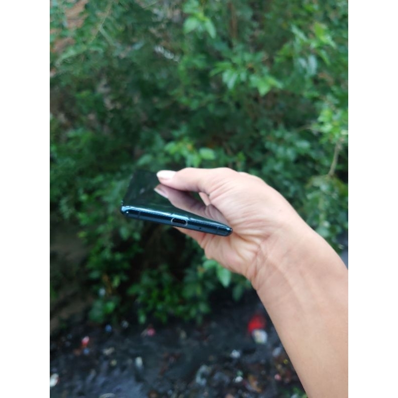 LCD XZ3 Normal ,no shadow minus kamera Galat