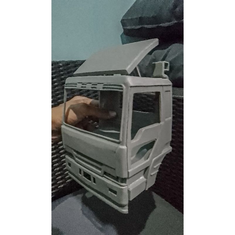 miniatur truck FUSO THE GREAT 1:14