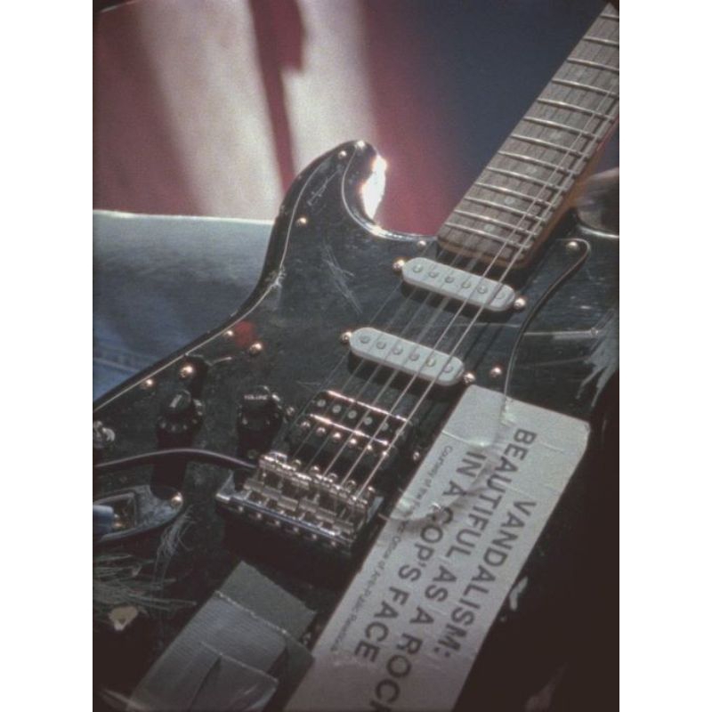 Gitar Listrik bekas KURT COBAIN 1991