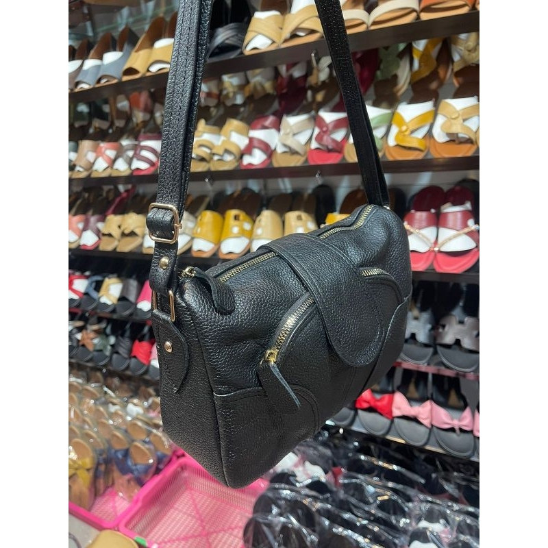 tas kulit kecil