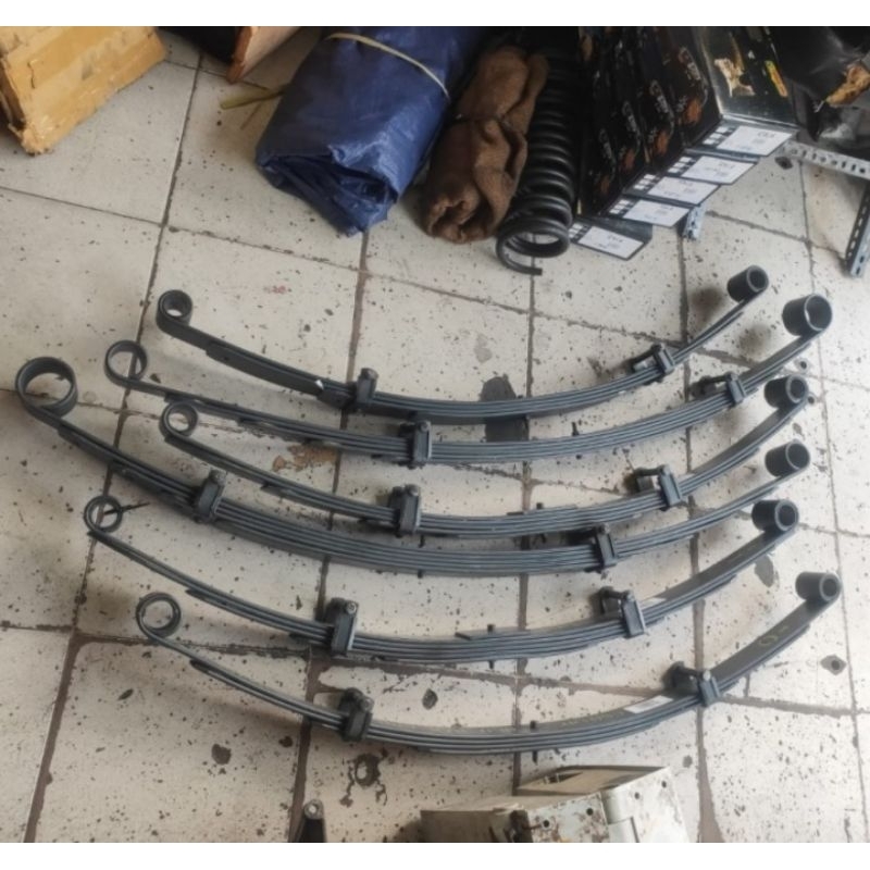 per belakang old man emu ome lift up 1,75inch Jeep cherokee XJ country