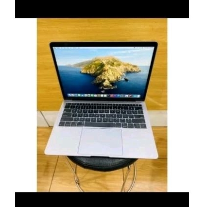 MacBook Air Retina 13.3inch tahun 2020 (Second)