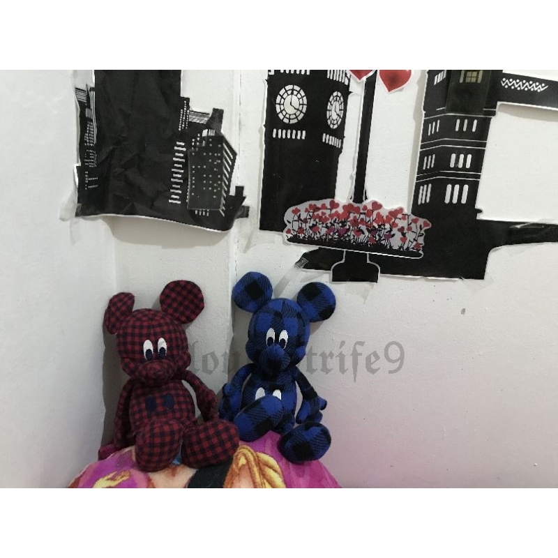 Boneka Mickey mouse ORI UNIQLO