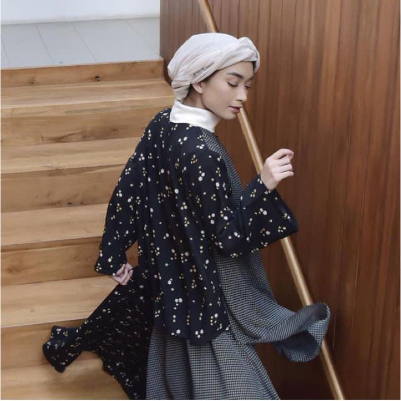 Preloved Jenna Kaia Yellia Top