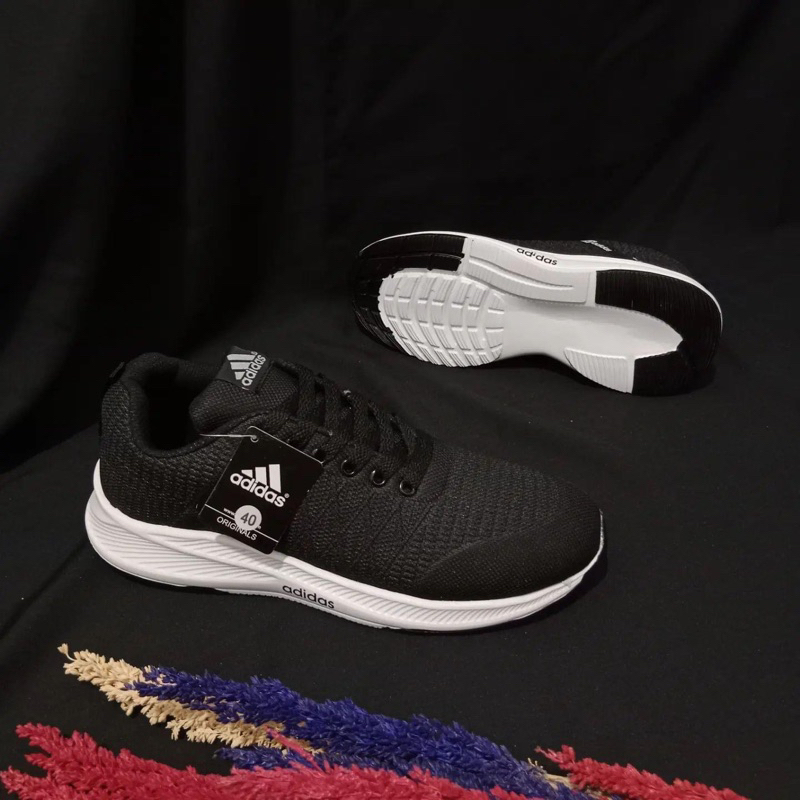 SEPATU SEKOLAH ADIDAS NEO UNISEX PRIA/WANITA