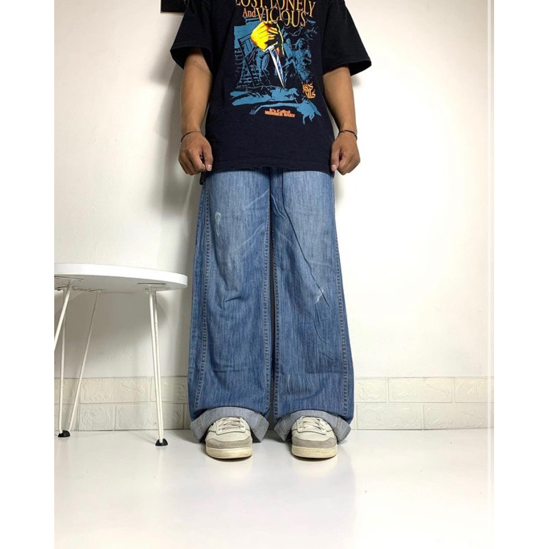 baggy jeans guess