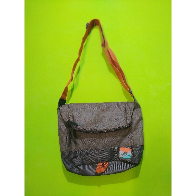 Tas Selempang Avtech Dixie