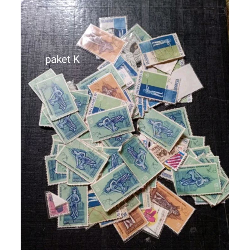 

100 lembar perangko bekas paket K