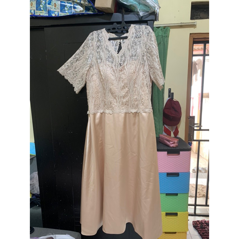 Gaun pesta dress preloved jumbo