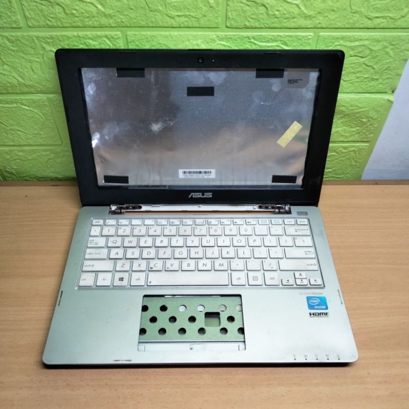 Casing kesing Original case Kesing laptop Asus X201E