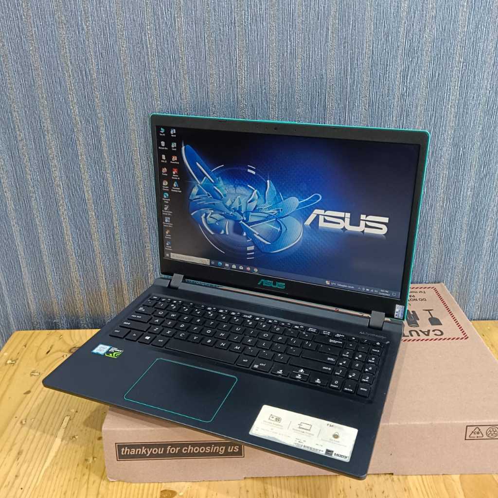 Asus TUF Gaming F560U Core I5-8250U Ram 8/512Gb GTX 1050 BERGARANSI