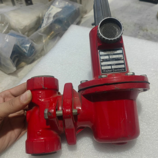

Dijual FISHER 627 PRESSURE REDUCING REGULATOR 5-20PSI SERIAL 50174020 Berkualitas