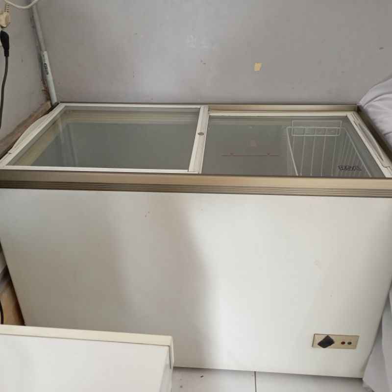 Freezer Sliding RSA  300liter second