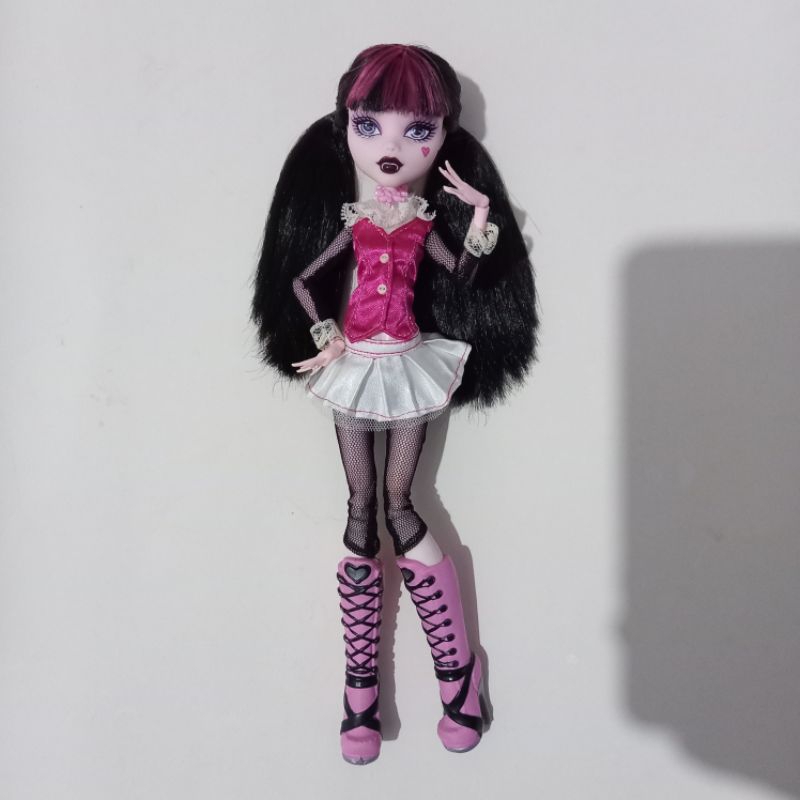 Boneka Monster High Draculaura Signature
