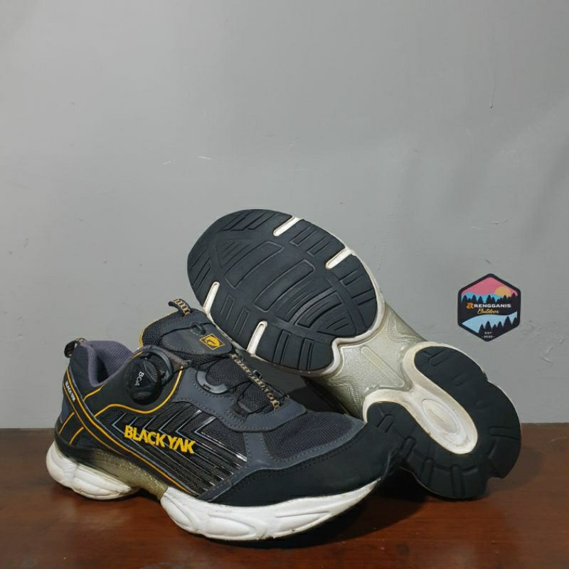 sepatu blackyak boa system
