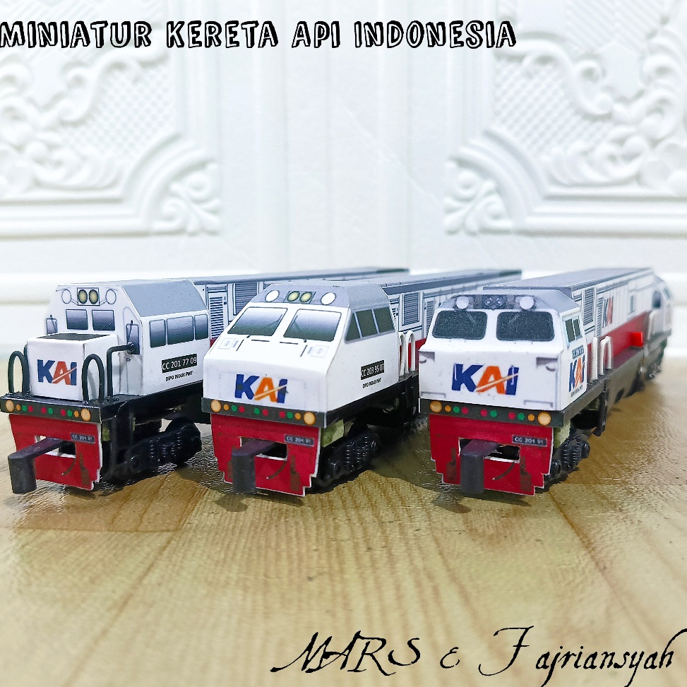 [KODE A3Q2] Lokomotif Cc201 Bermesin Miniatur Mainan Kereta Api bisa join Rail King