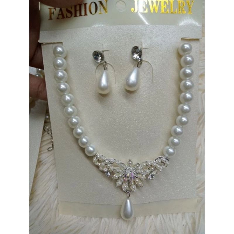 Hot Kalung Mutiara Set Anting/Kalung Mutiara Untuk Pesta/Kalung Mutiara Satu Set Antingnya