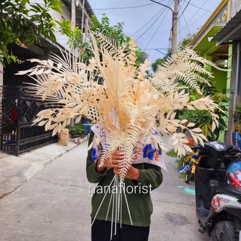 Daun artificial dekorasi wedding