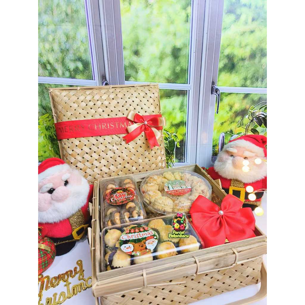 

Parcel Natal Pekanbaru|Hampers Natal|Kue Natal Pekanbaru-St.Yustinus