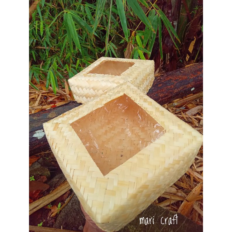 

Besek Mika Besek Hias Besek Hantaran 25x25cm