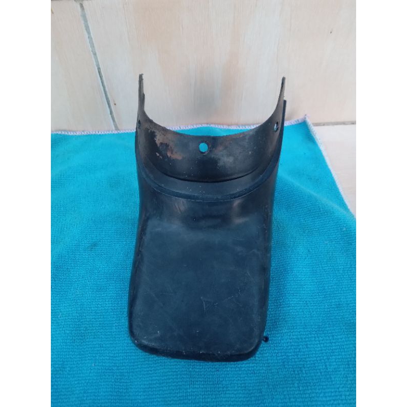 kepetan slebor belakang gl100 ori talang air slebor belakang gl100 original copotan