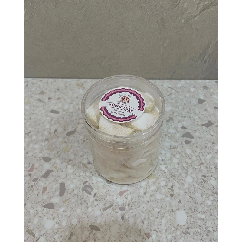 

Miette Cake Cookies and Dessert Hampers Putri Salju Wijsman