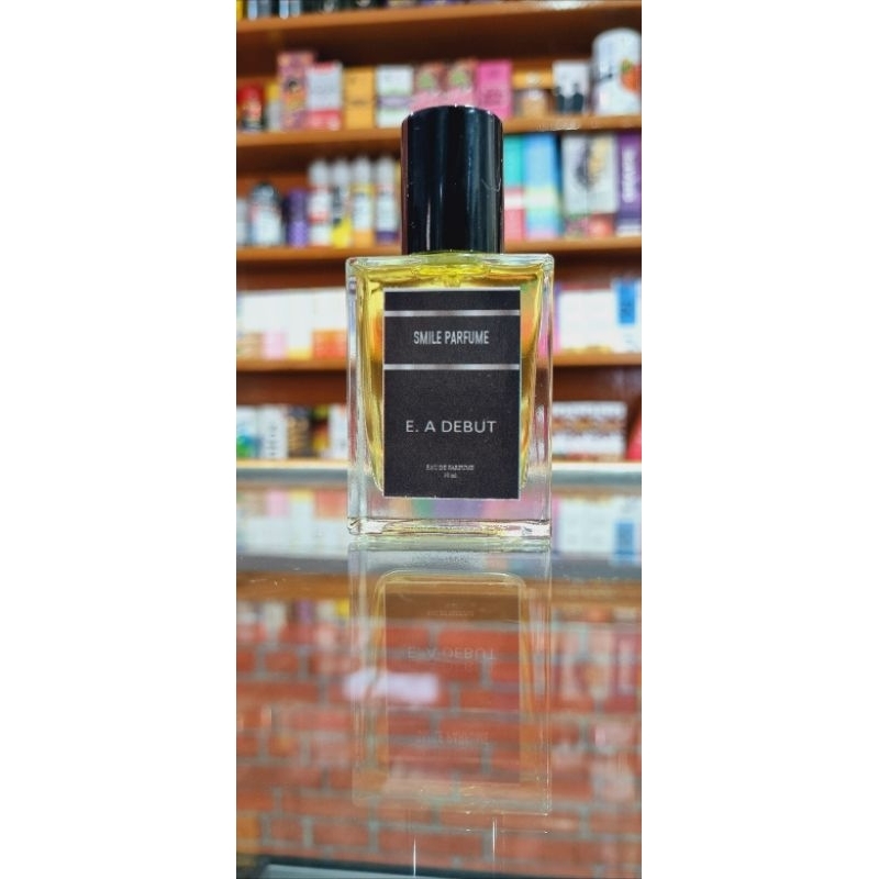 Etienne Aigner Debut