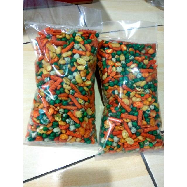 

KACANG CAMPUR MIX KACANG JAIPONG MIX BERAT 200 gr SNACK KILOAN