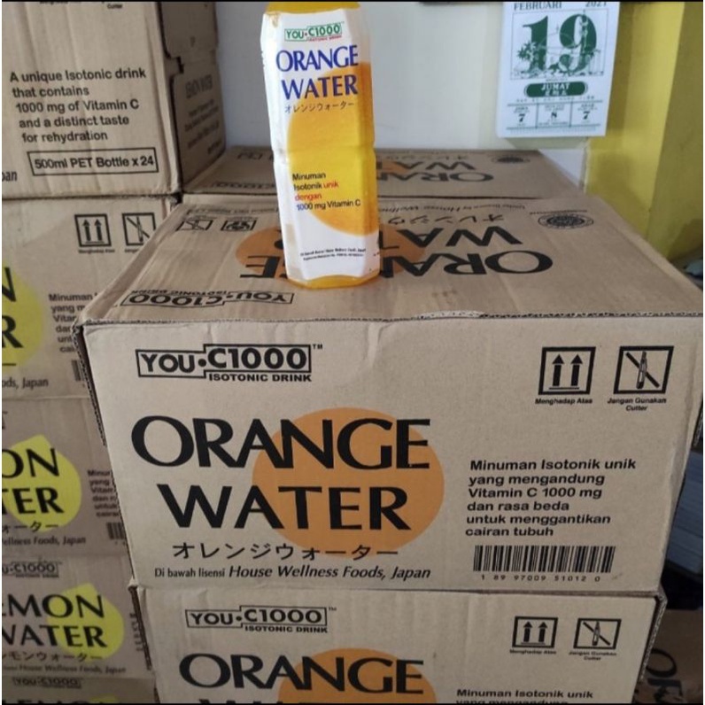 

you c 1000 water orange 500ml 1 dus isi 24 botol