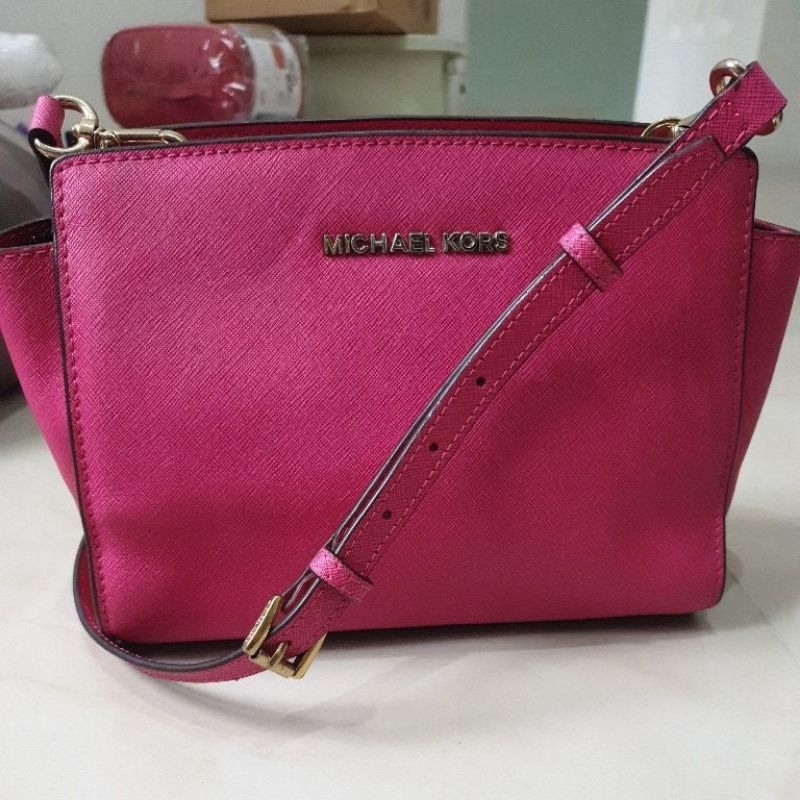 Preloved Tas Selma Michael Kors warna Pink Fuschia