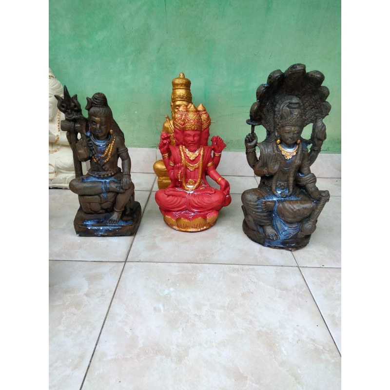 patung dewa tri murti dewa brahma wisnu siwa