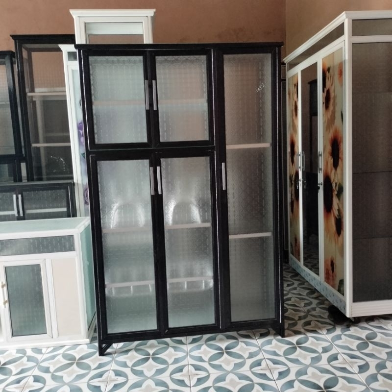 RAK PIRING KACA ALUMINIUM/LEMARI KACA ALUMINIUM