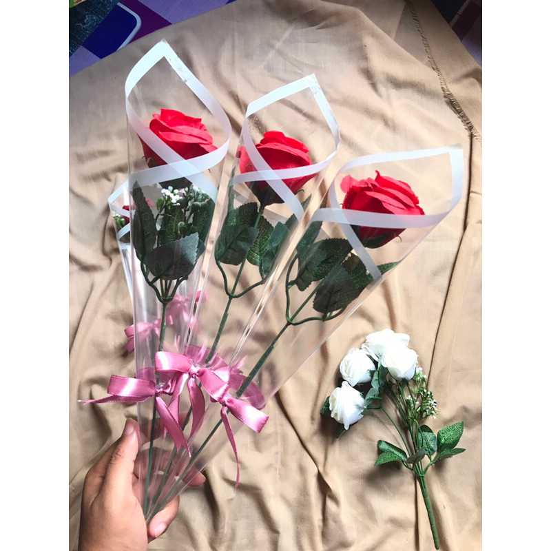 Buket mawar setangkai transparan low budget mika tebal buket bunga artificial