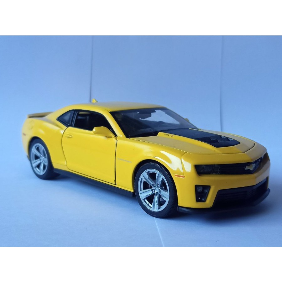 Diecast Mobil Chevrolet Camaro ZL1 miniatur mobil Welly 1:24 murah Chevrolet Camaro dc diecast minia