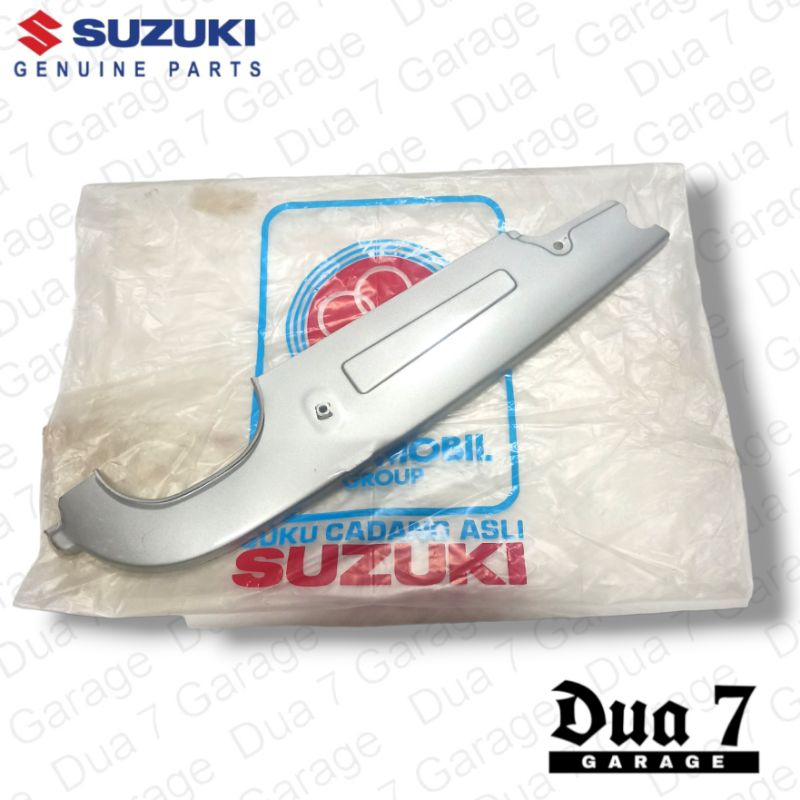 Ketengkas tutup rante rantai belakang bawah Suzuki RC80 RC100 RC 80 100 original ori