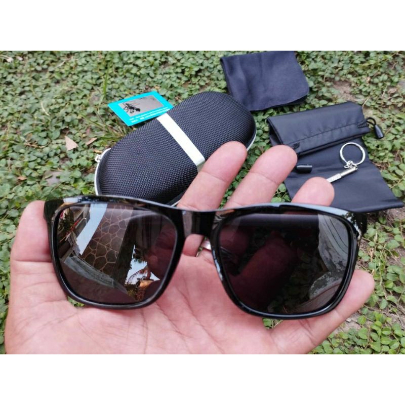 Kacamata Polarized anti silau tembus air