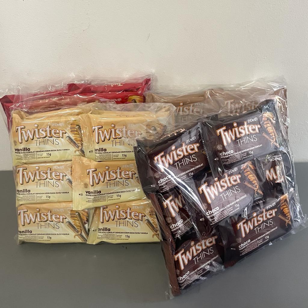 

DELFI TWISTER THINS 15GR 1 KARTON ISI 120PC | COKLAT WAFER ROLL