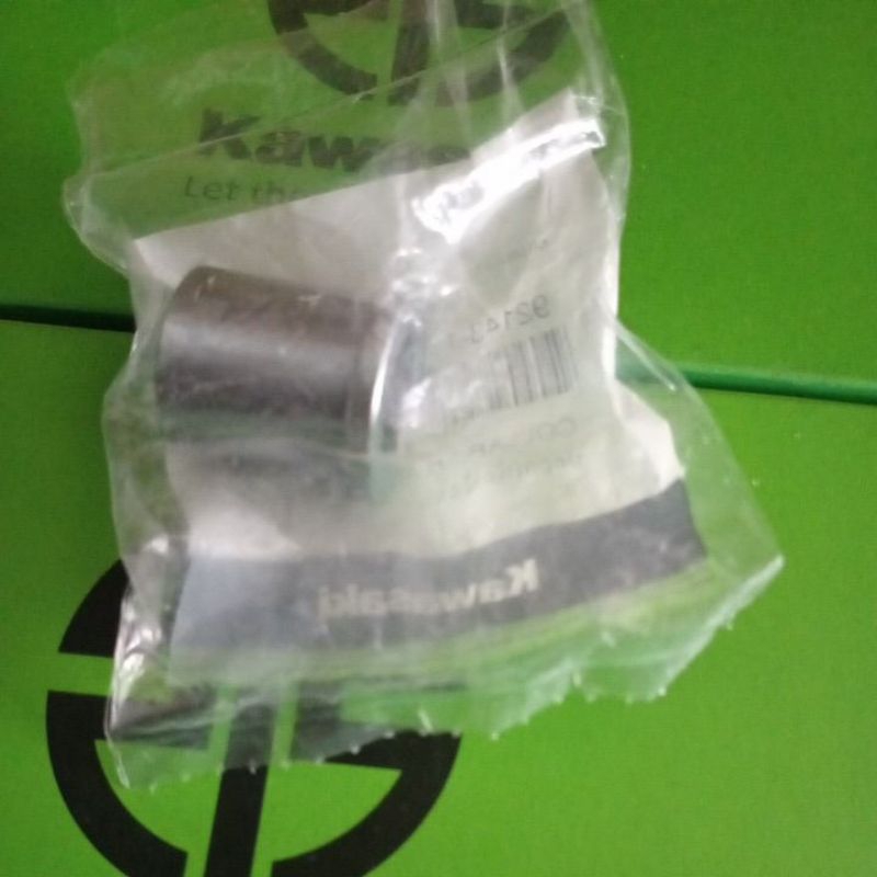 BOSH TROMOL LUAR BAGIAN DEPAN KANAN NINJA RR R ORIGINAL KAWASAKI 92143-1288