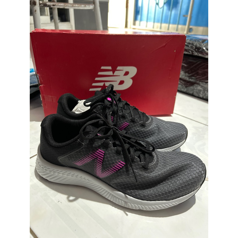 READY NEW BALANCE W413CL1