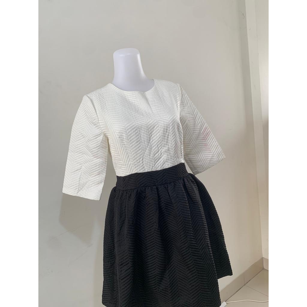 DRESS HITAM PUTIH /DRESS STYLE KOREAN