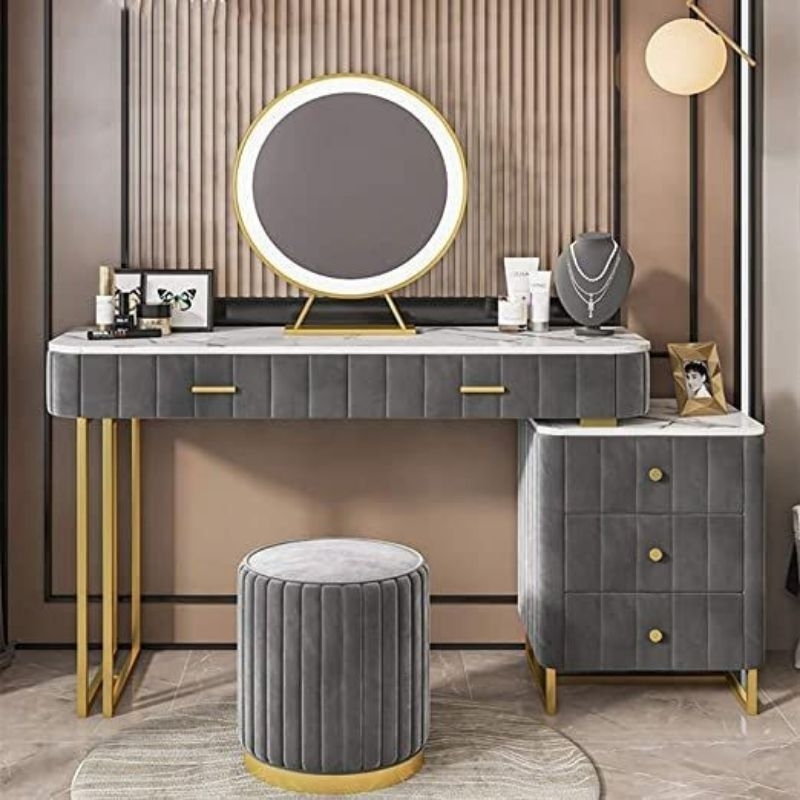 MEJA RIAS MINIMALIS KAIN BELUDRU TOP MARMER PUTIH CARARA IMPORT CERMIN LED TOUCHCREEN KAKI BESI