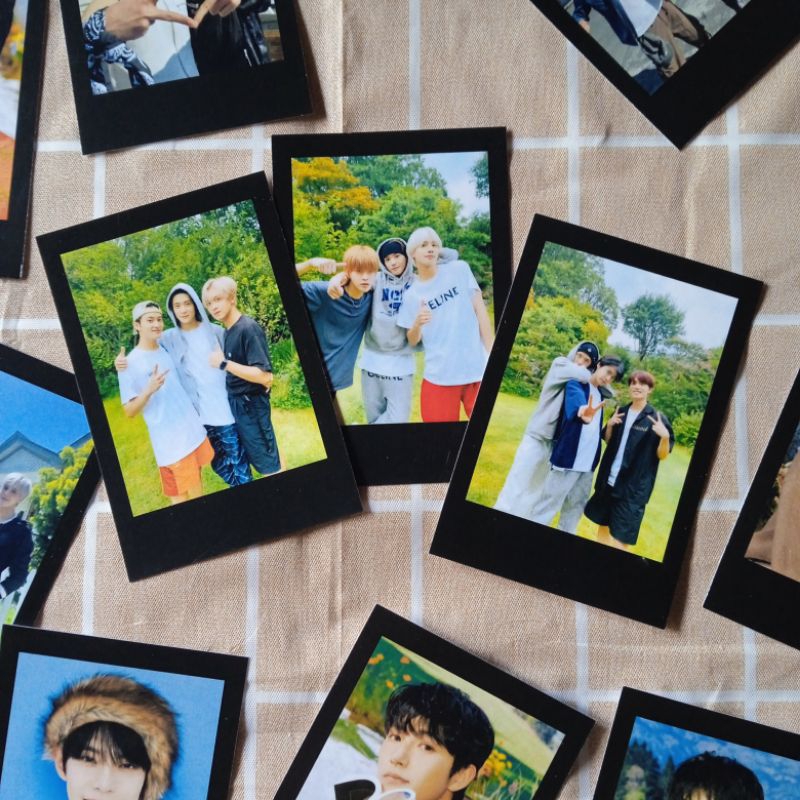 CETAK POLAROID BACKGROUND HITAM