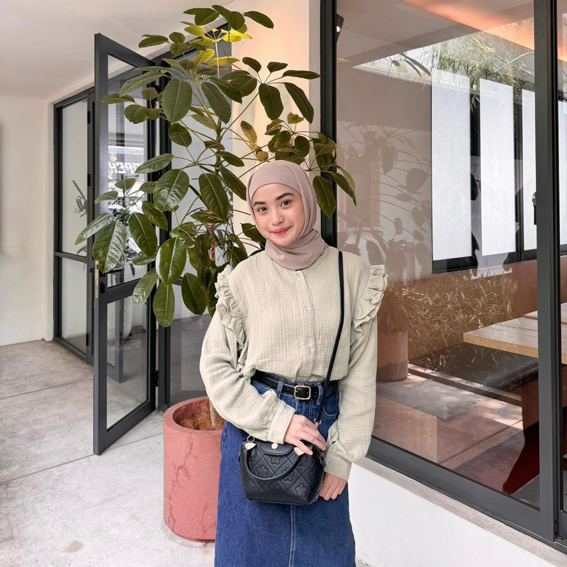 Yap.official | AWAN SHIRT | KEMEJA RUFFLE | BLOUSE RUFFLE | COTTON FOAM | MUSLIN GAUZE