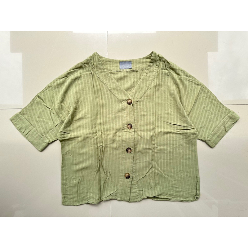 kemeja this is april