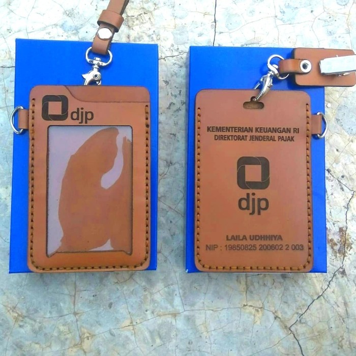 

Id Card Holder Kulit Asli Custom Nama Dan Logo, Name Tag Asli Kulit