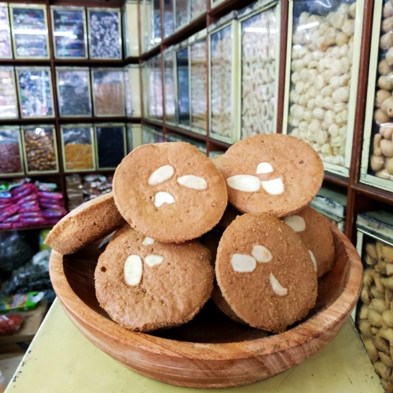 

KUE BOLU MOKA ALMOND / KUE KERING 250gr