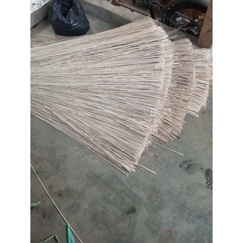 Lidi Nipah kering  per kilo