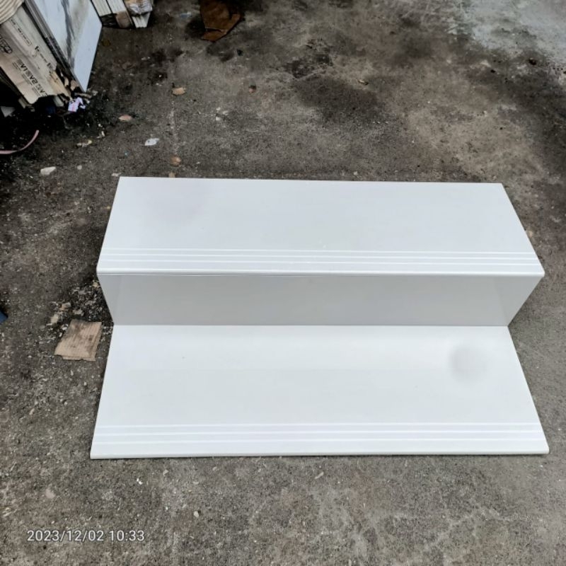 granit tangga uk 30x100 & 20x100 cream polos glosy