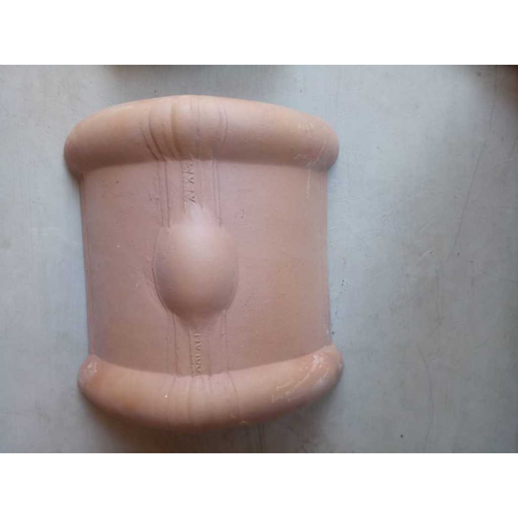 tengahan wuwung / kerpus buat genteng mantili atau kodok