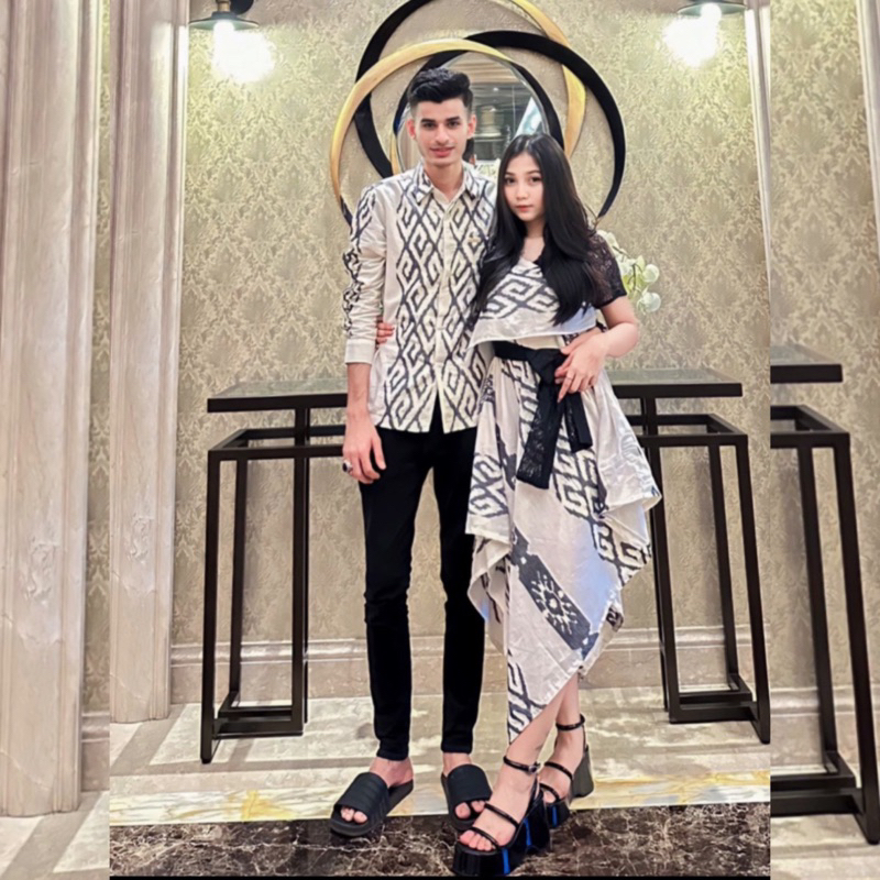 set couple tenun - Baju tenun couple - couple tenun - couple etnik - couple prewedding - couple - ba